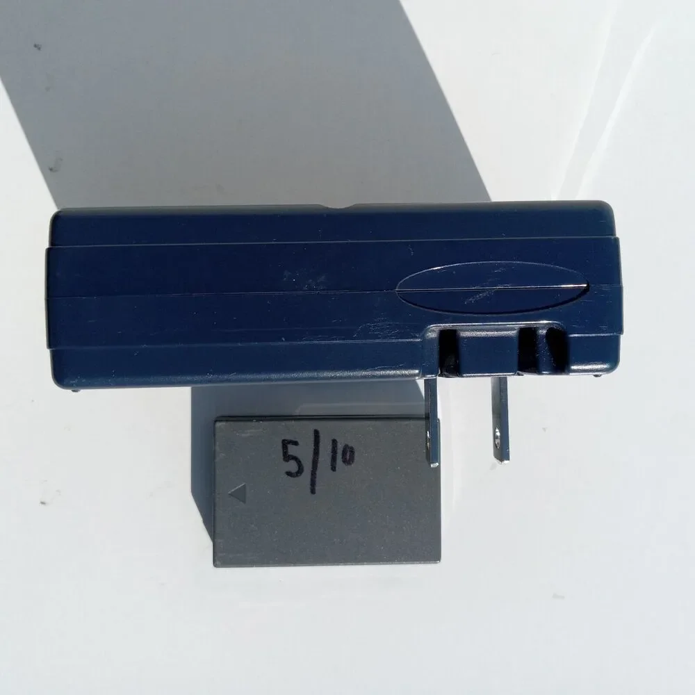 Genuine Canon CB-2LS Battery Charger + Battery - Free Shipping